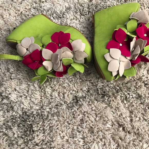 Wedges - Picture 3 of 6